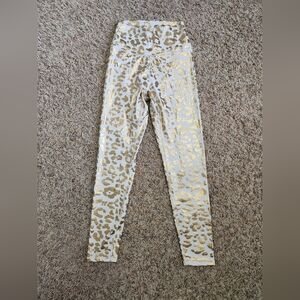 Gently used (worn 1 time) gold leopard print legging